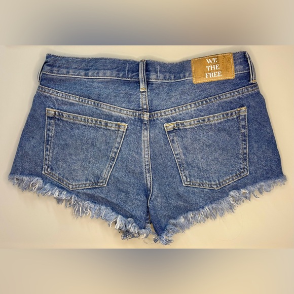 Free People We The Free Denim Frayed Shorts Women's 24 - Picture 2 of 2